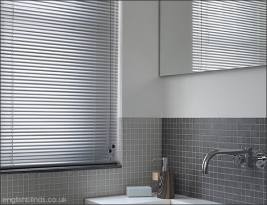 Bathroom Window Roller Blinds choosing the right blinds for your bathroom - english blinds Bathroom Window Roller Blinds choosing the right blinds for your bathroom - english blinds