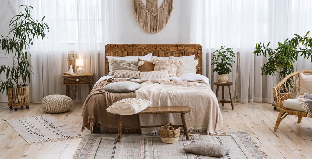 Inspiring rustic bedroom 