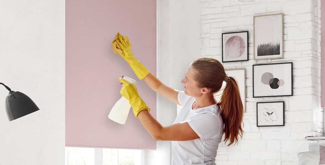 Removing stains and mould from roller blinds