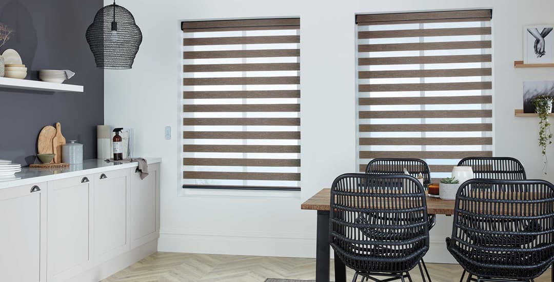 How to Clean Blinds Like the Experts