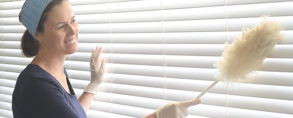 Dusting faux wood blinds