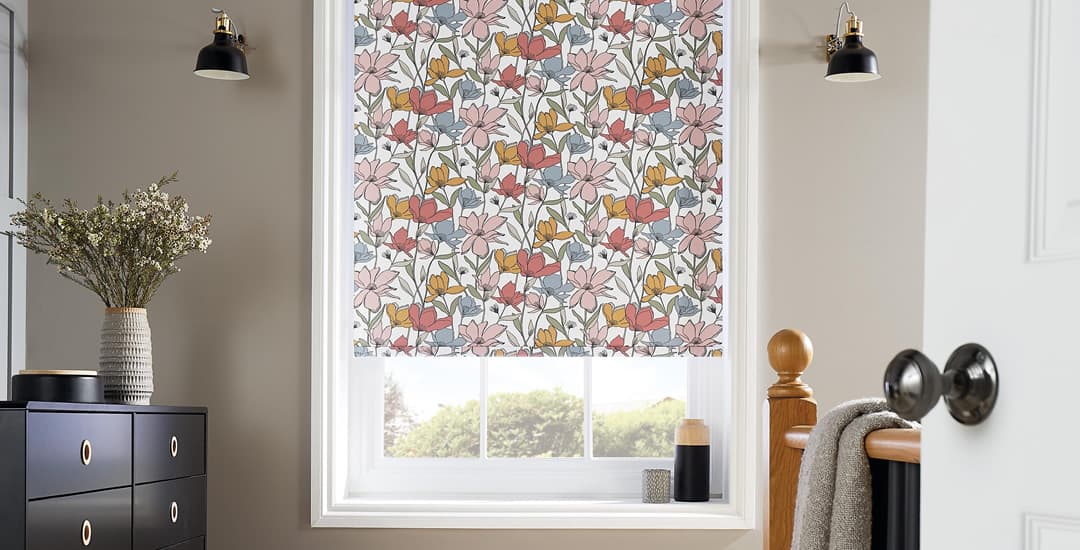 Rhododendron retro patterned roller blind 