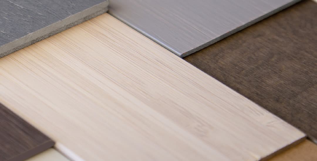 Wooden blind samples in different colours and grains