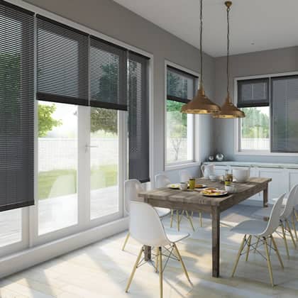 Fitting Venetian Blinds