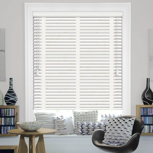 venetian wood blinds